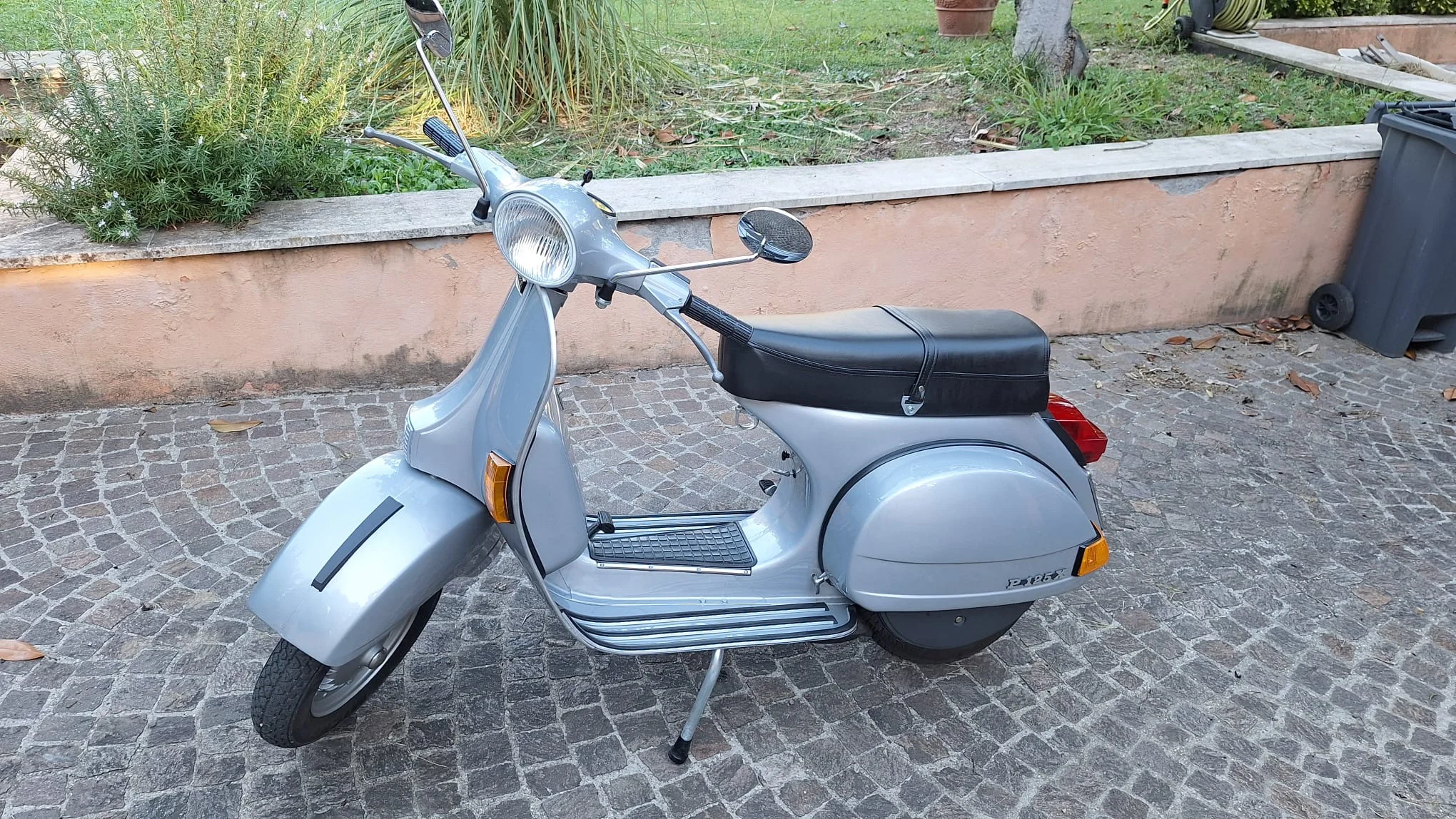 Vespa P125X 1979 — foto 15