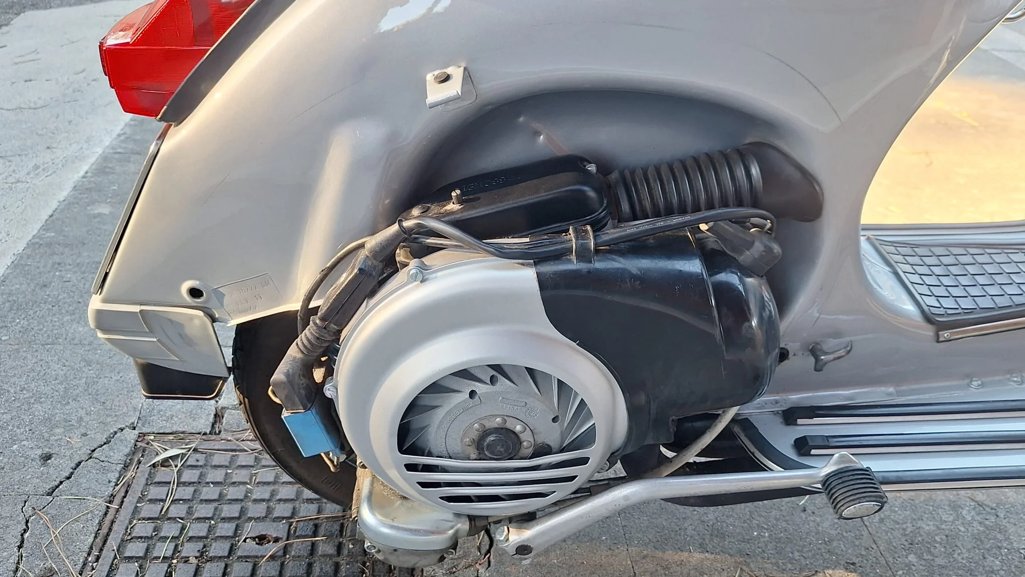 Vespa P125X 1979 — foto 21