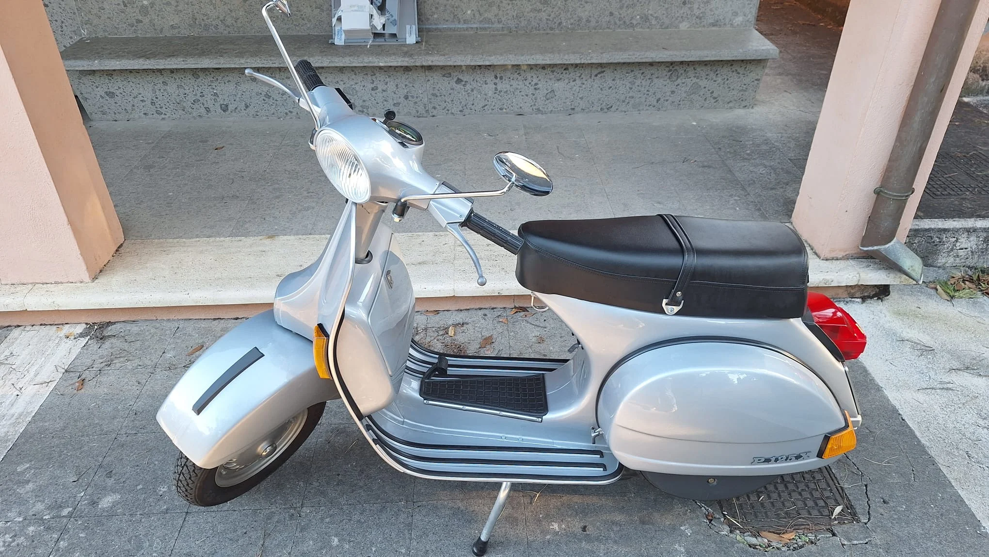 Vespa P125X 1979 — foto 24